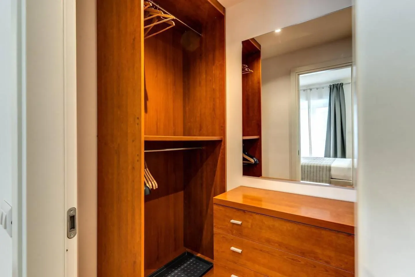 Charming Flat By The Vatican Rome Apartment
