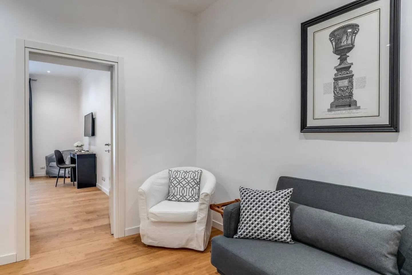 Charming Flat By The Vatican Rome Apartment