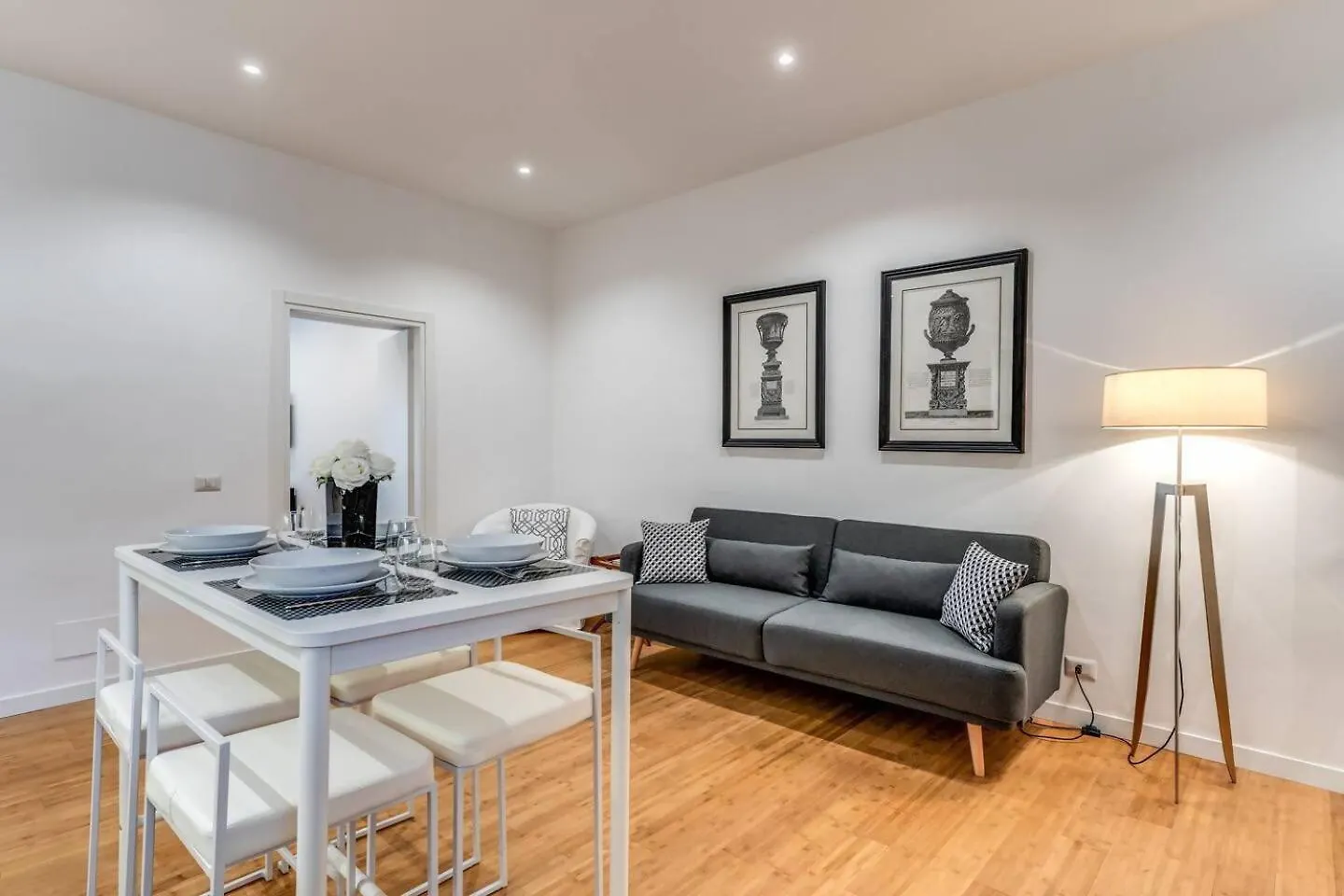 Apartment Charming Flat By The Vatican Rome Italy