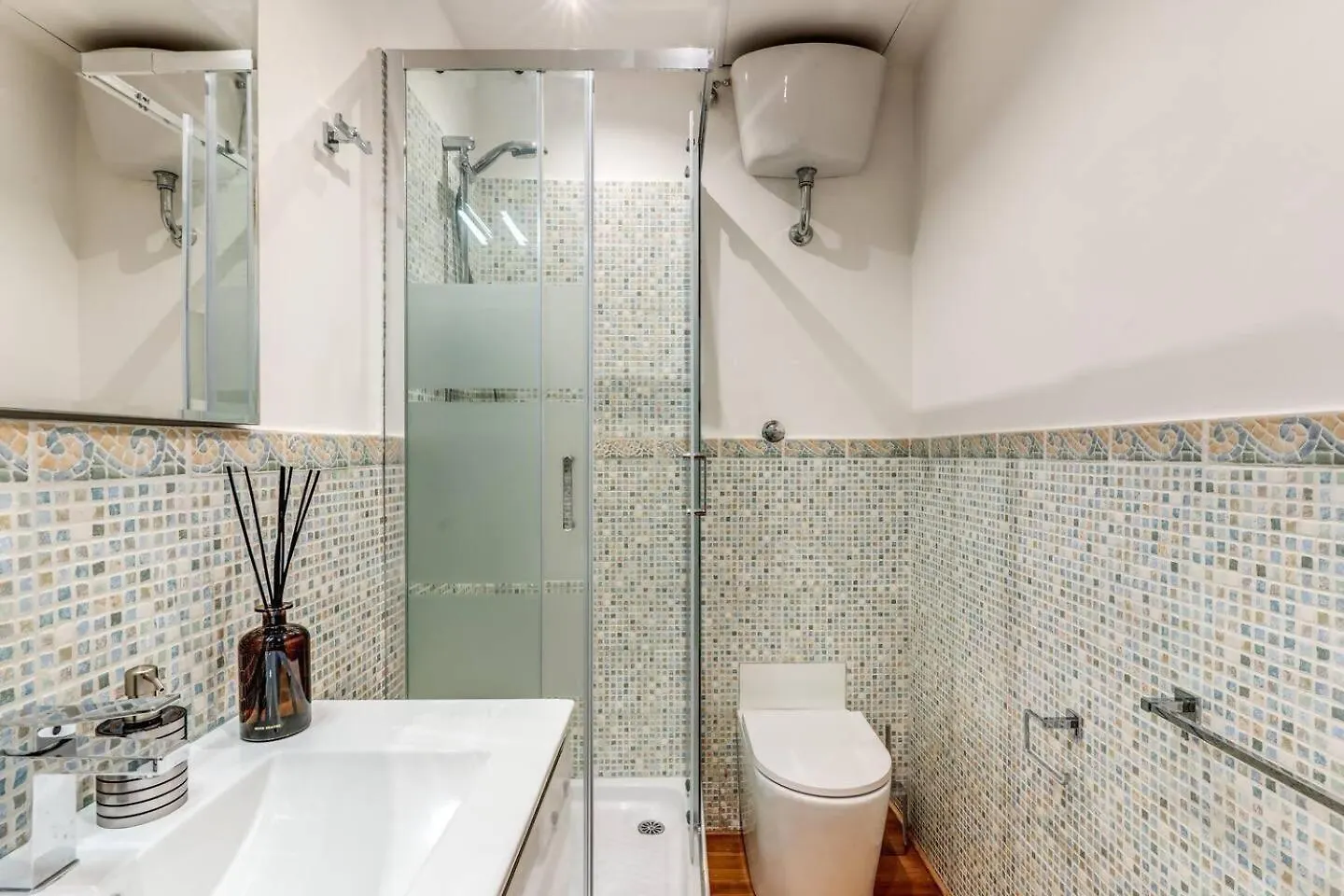 Charming Flat By The Vatican Rome Apartment