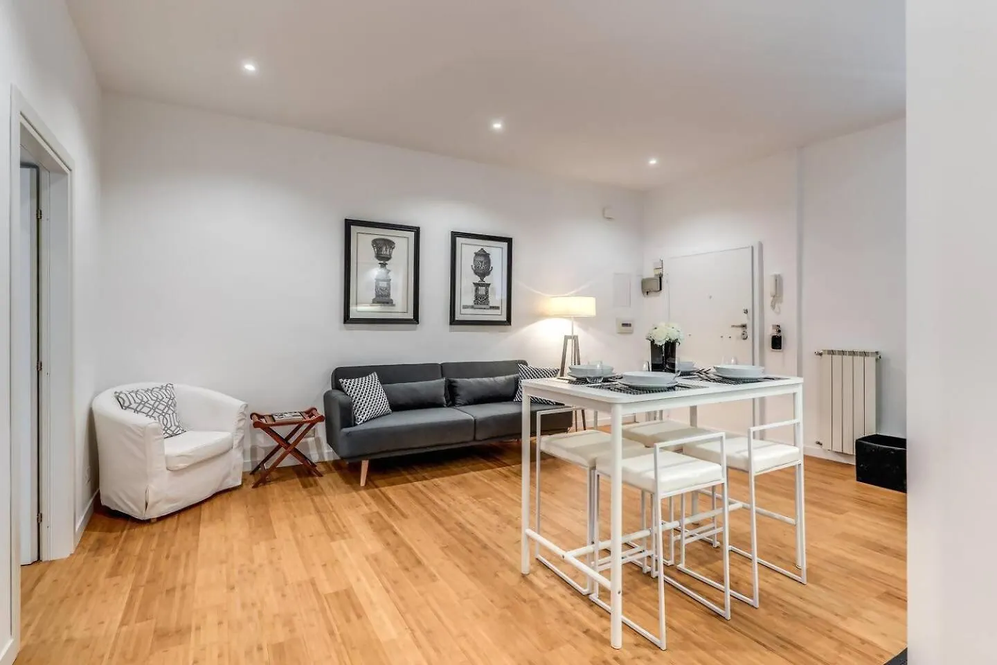Apartment Charming Flat By The Vatican Rome Italy